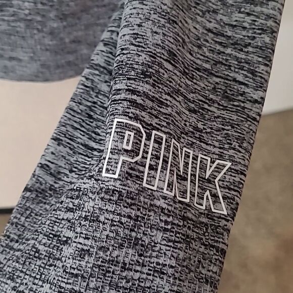 💲1️⃣0️⃣ Bundled ✔️PINK Long Sleeve Crop Workout Top Grey LVictoria's Secret - Picture 6 of 9